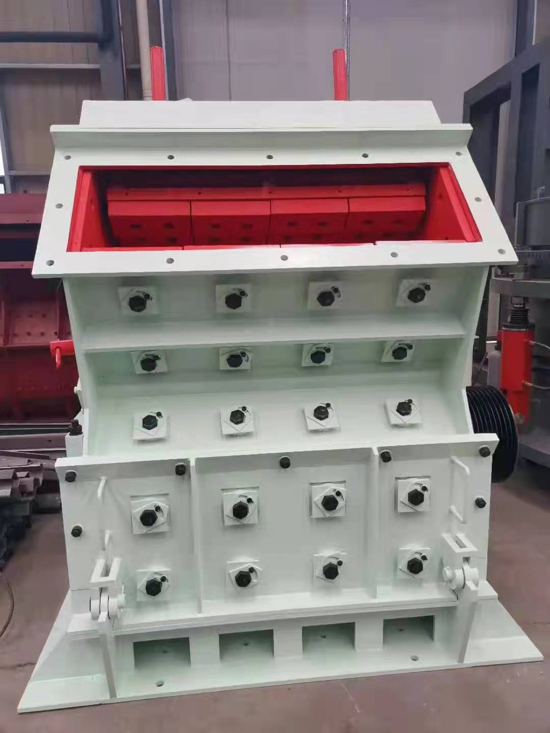 Ударно-отражательная дробилка