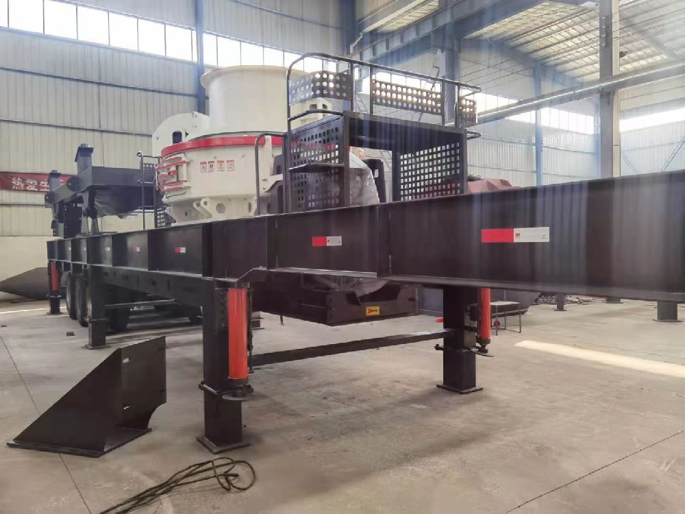 Мобильная ударная дробилка на колесном шасси